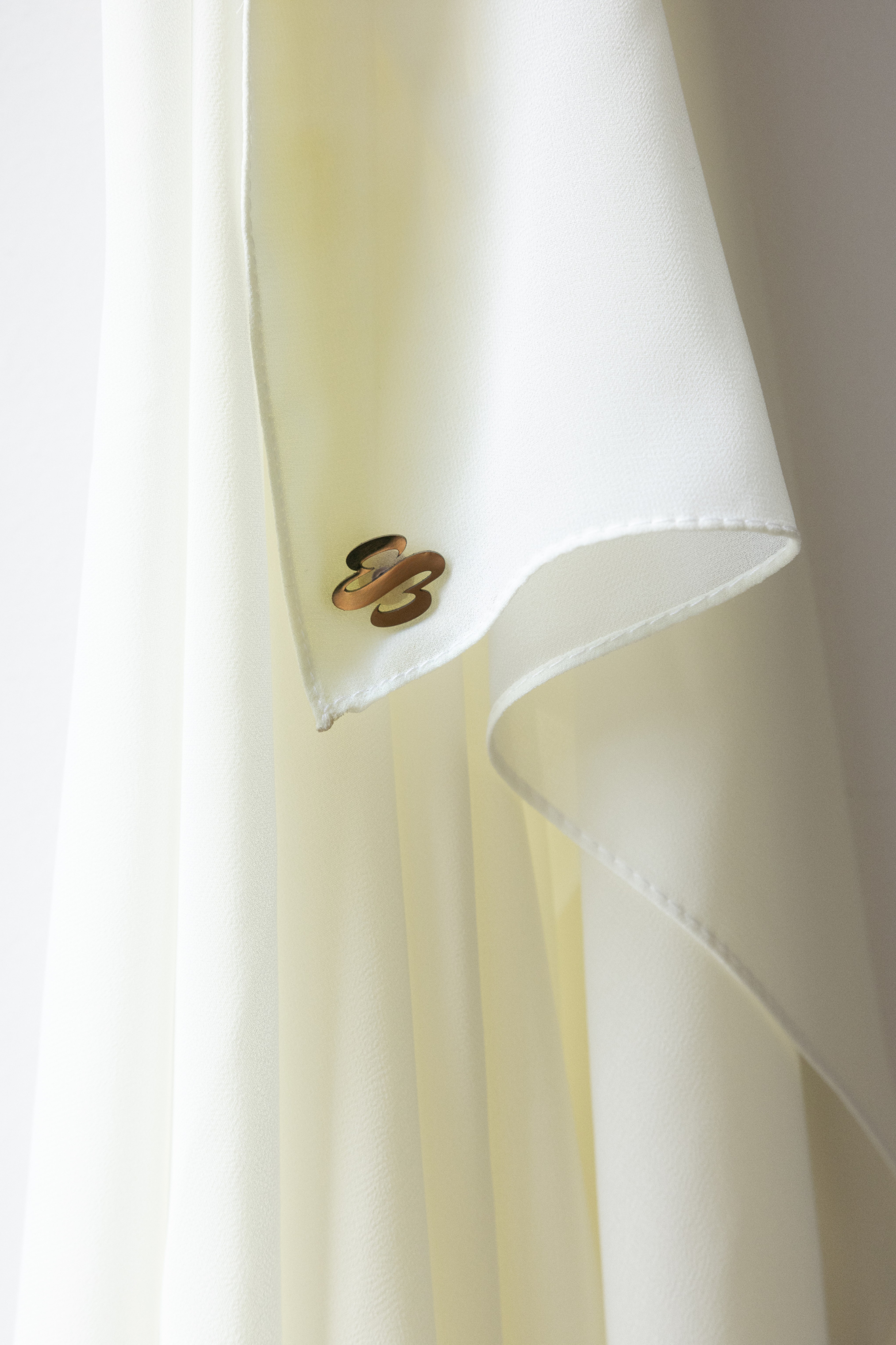 ÉMIRATI Shela in Pierre