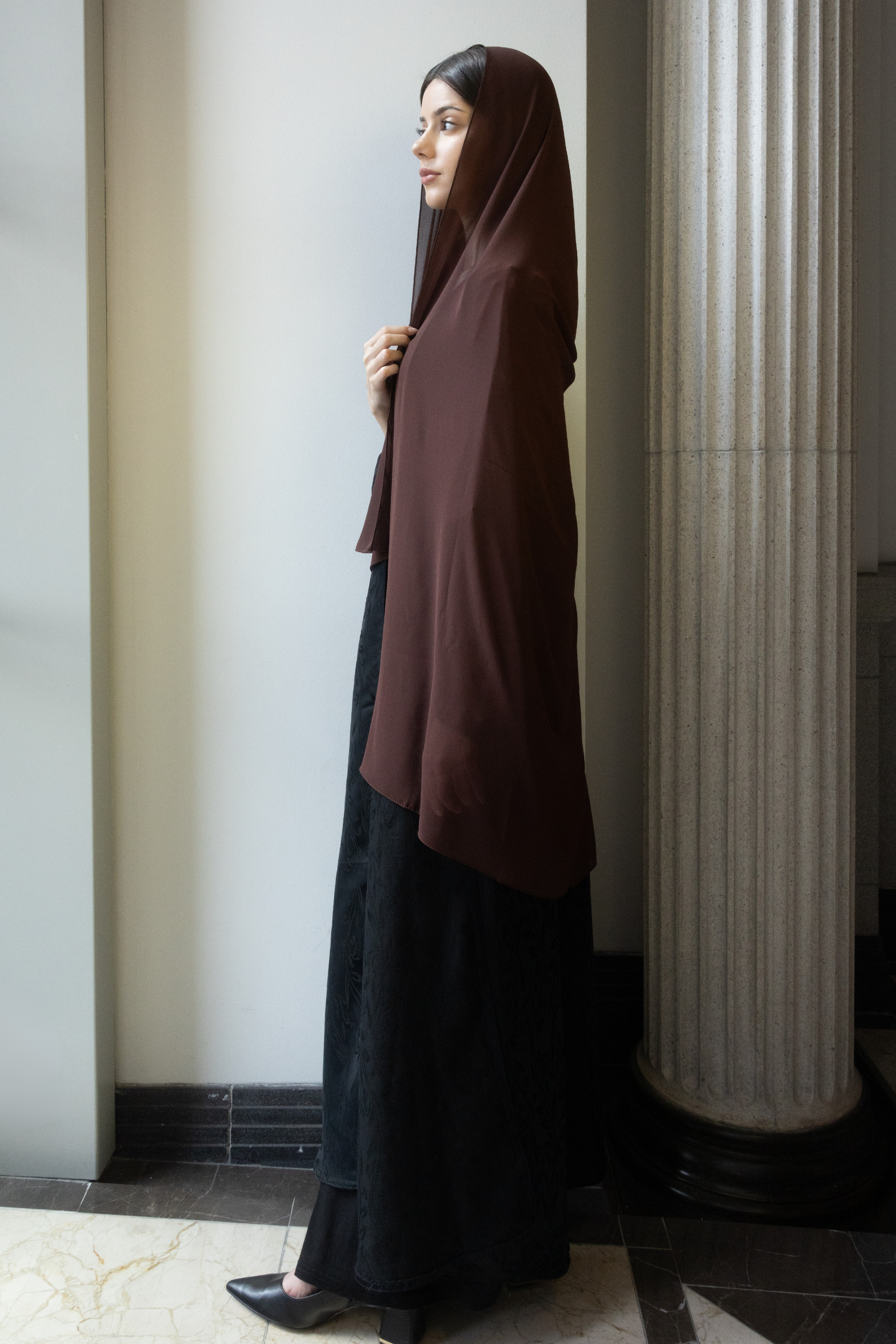 ÉMIRATI Shela in Sable