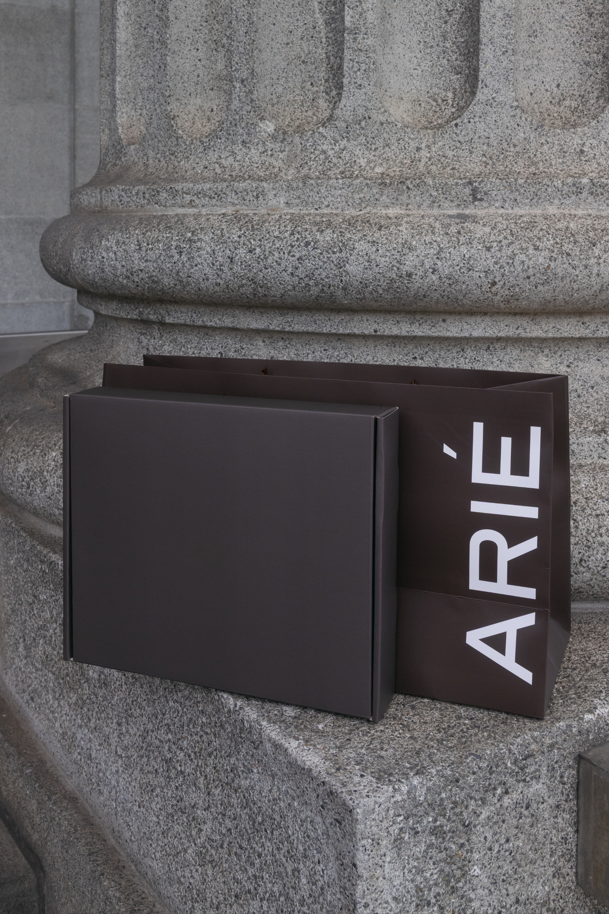 The ARIÉ Gift Box